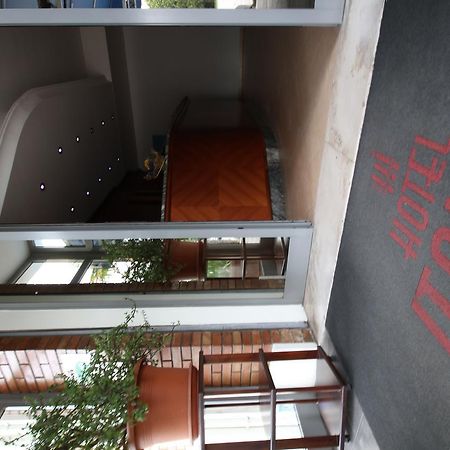 Hotel Italia أُكْيوبيلّو المظهر الخارجي الصورة