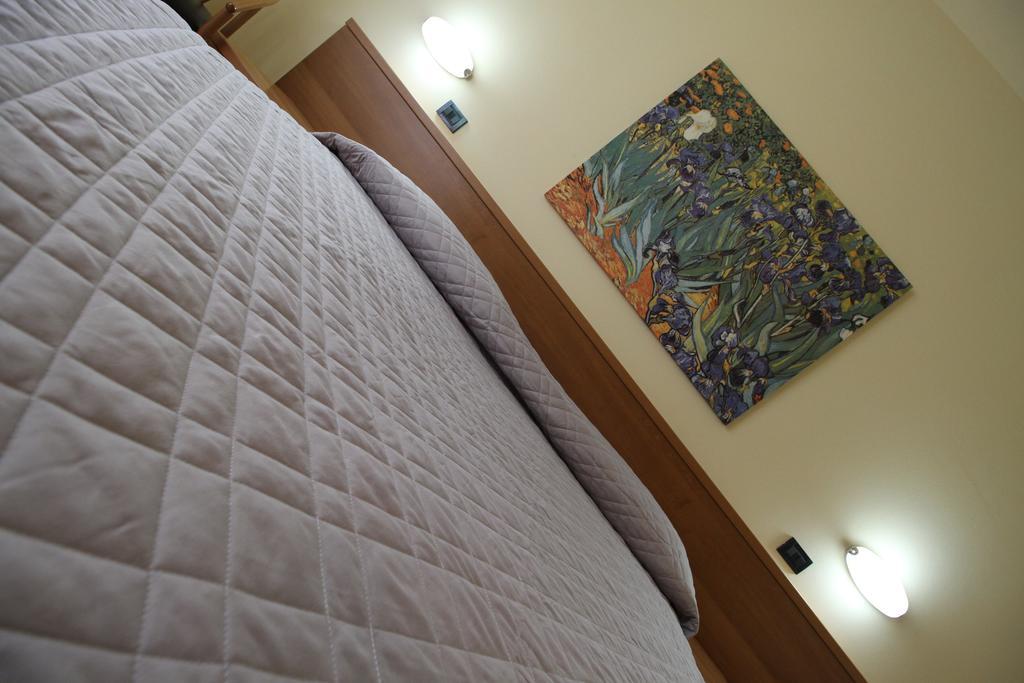 Hotel Italia أُكْيوبيلّو المظهر الخارجي الصورة